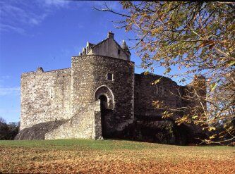 Dunstaffnage Castle